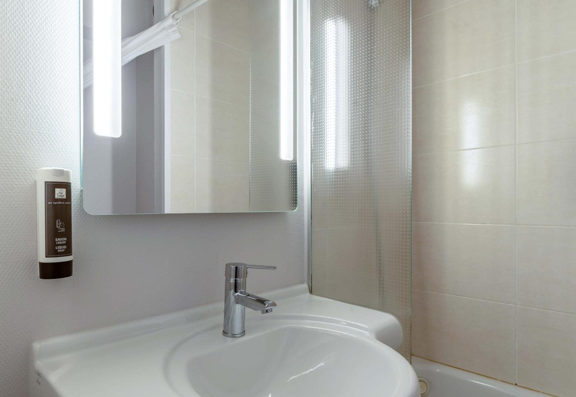 B&B Hotel Le Havre Harfleur 1 Екстер'єр фото